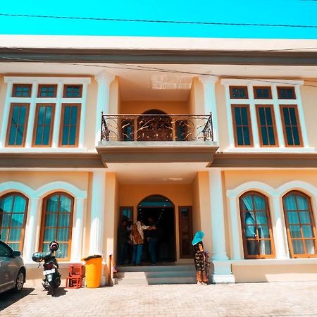 Bluefire Homestay Syariah 바뉴왕기 외부 사진