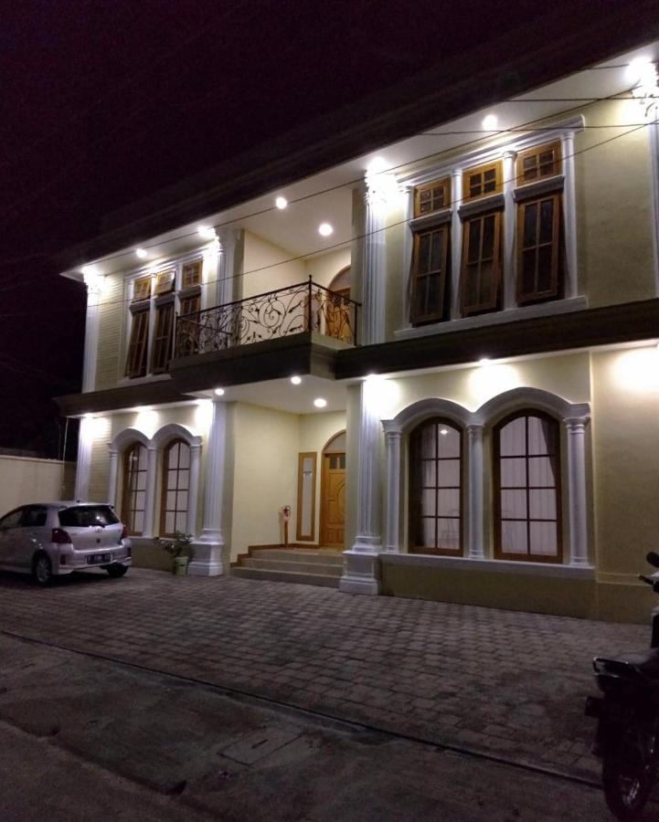 Bluefire Homestay Syariah 바뉴왕기 외부 사진
